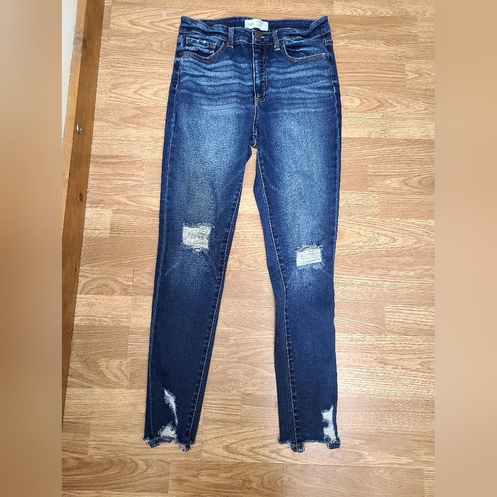 BKE Women’s Dark Blue Skinny Jeans with Distressed Knees